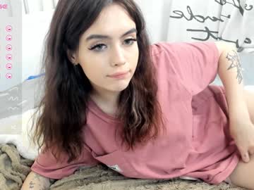 girl
        connieambes cam image #2561827