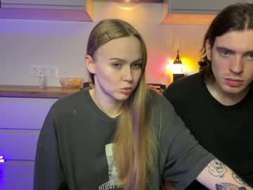 couple
        babyytonight cam image #2539628