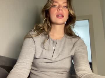 girl
        angel_from_sky cam image #6554754