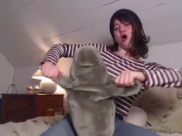 girl
        mindvoiding cam image #2964578