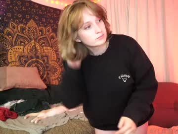 girl
        laylas_universe cam image #5078810