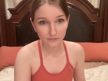 girl
        tinytittytia cam image #4258716