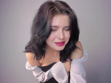 girl
        dorio___s cam image #2640781