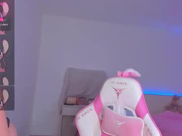girl
        mollymurrrr cam image #6199729