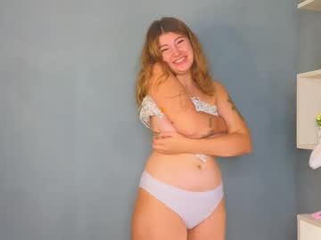 girl
        flirtnsmirkk cam image #5309608