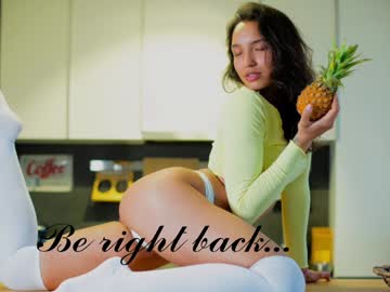 girl
        alice_bane cam image #4549478