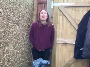 girl
        eatmypie69 cam image #3606607