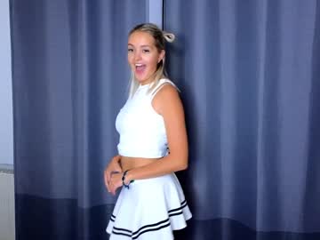 girl
        beverly_hillls cam image #3090505