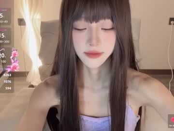 girl
        sunflowerbbb cam image #5493295