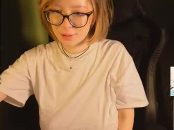 girl
        jokerbatman69 cam image #6181492