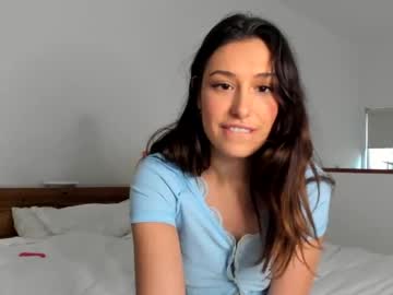 girl
        dixiethepixie cam image #4402627