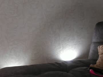 girl
        conniesperry cam image #2232006