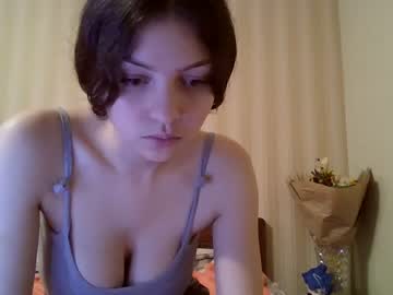 girl
        pusichka_ cam image #3151576