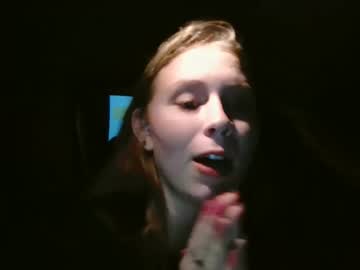 girl
        stonerbabe1313 cam image #5660572