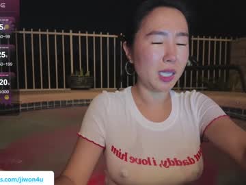 girl
        jiwon4u cam image #4395204