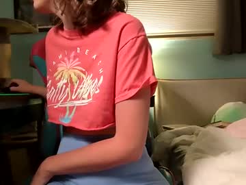 girl
        adasonii cam image #4675215