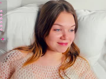 girl
        lesi_weis cam image #3205639