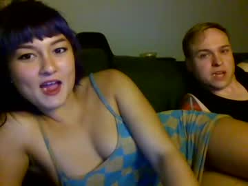 girl
        recklessvibing cam image #1630510