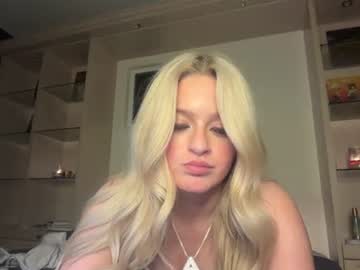 girl Cam Girls Get Busy With Their Dildos With No Shame with zeekthefreek22
