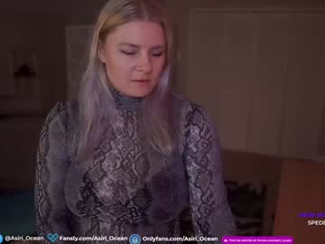 girl
        asiri_ocean cam image #4358709