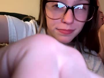girl
        lenity_life cam image #5352458