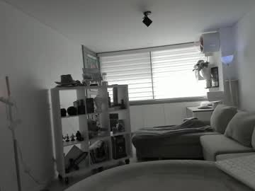 girl
        lonelly_lolly98 cam image #6534434