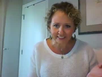 girl
        momnxtdoor cam image #5397591