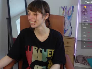 girl
        agelina_summer cam image #1510091