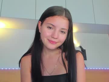 girl
        sweetie_karoline cam image #36343