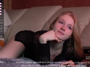 girl
        bestblondiiecb cam image #1223457
