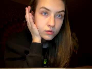 girl
        woahitssarah cam image #473239