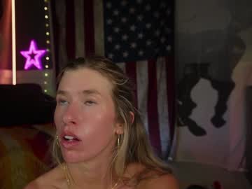 girl
        lucy_gooosey cam image #4661430