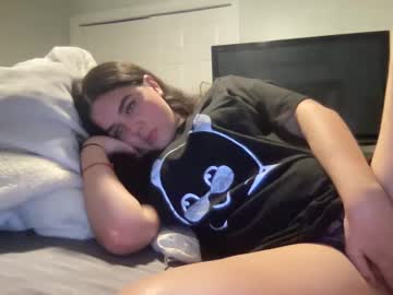 girl
        gia_is_horny cam image #1889050