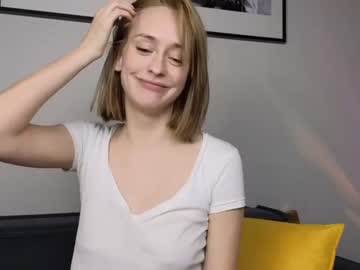 girl
        oliviablondie cam image #2713303