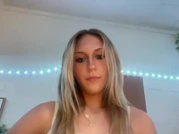 girl Cam Girls Get Busy With Their Dildos With No Shame with alygator24