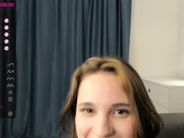 girl
        katydavy cam image #3794726