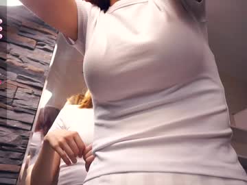 couple
        whitneyherrin cam image #5302347
