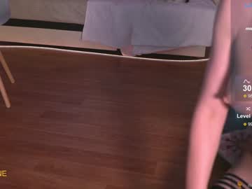 girl
        sweetkira555 cam image #4601439