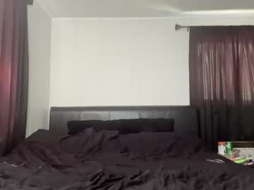 girl
        zaelas cam image #2287473