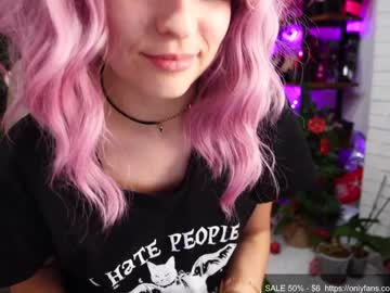 girl
        angelika_rouge cam image #557651