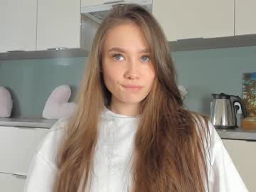 girl
        miaaperry cam image #958337