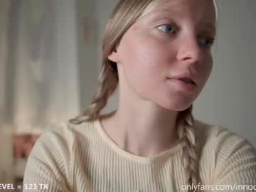 girl
        pureangeldolores cam image #2811402