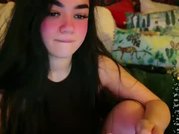 girl
        annatigarr cam image #3651377