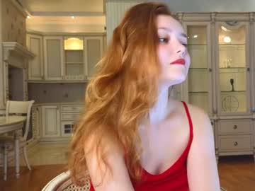 girl
        dorettaferrett cam image #4447375