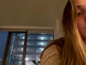 girl
        blondiebabbby420 cam image #903019