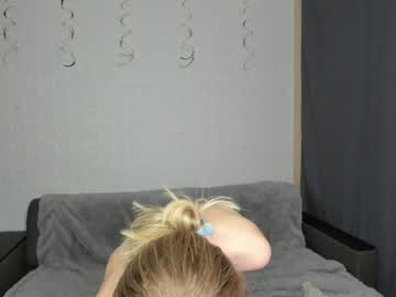 girl
        sandra_buika cam image #1986301