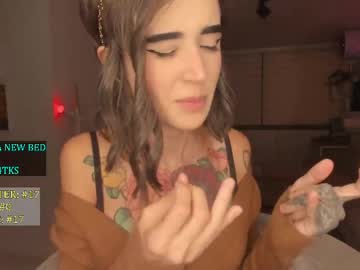 girl
        lonelly_lolly98 cam image #6564200