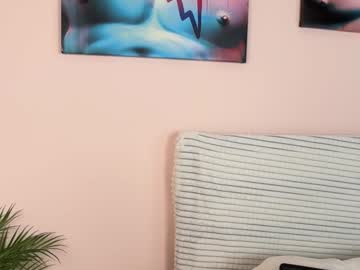 girl
        jollly_belle cam image #5445131