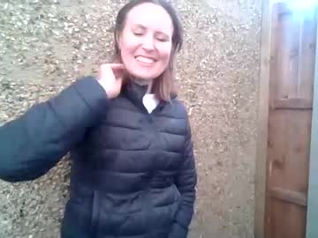 girl
        eatmypie69 cam image #2616617