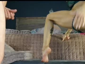couple
        mssbb cam image #6163227